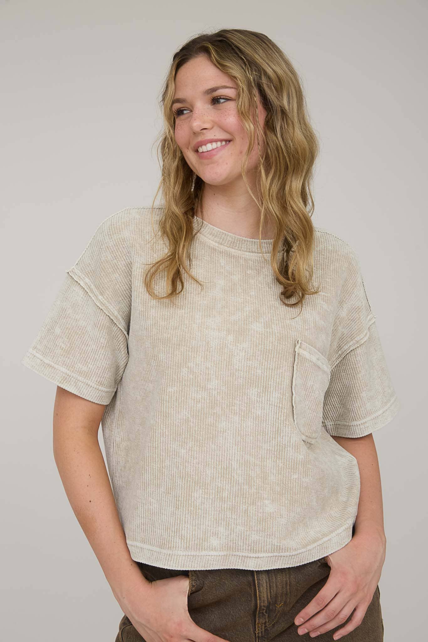 Washed Ribbed Short Sleeve Sweater With Pocket