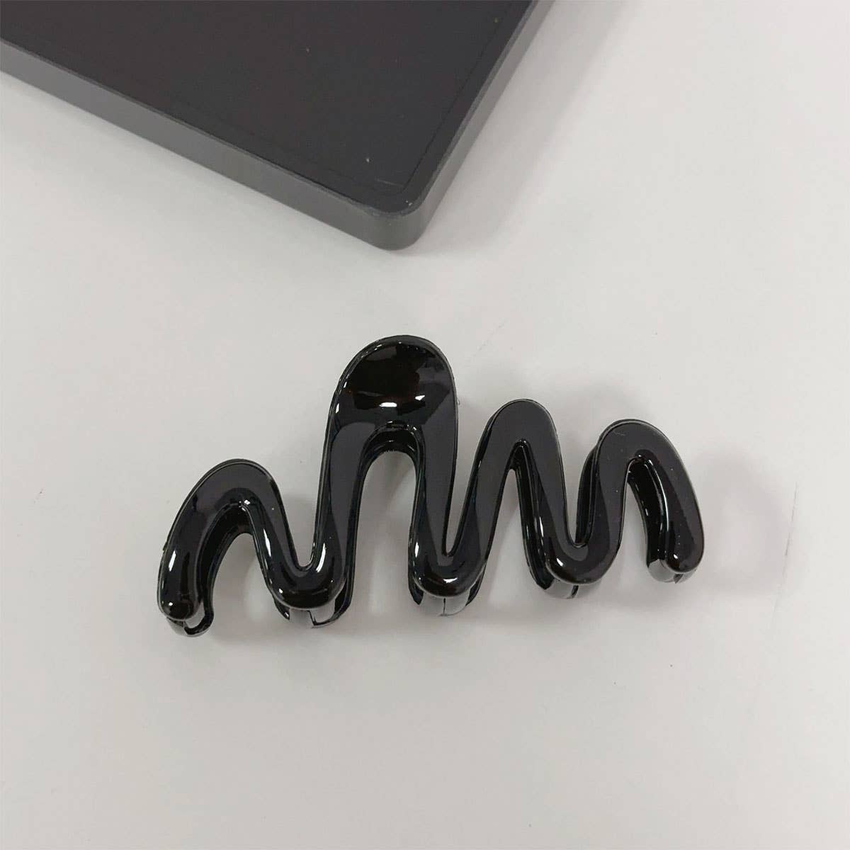 Wave Claw Clip : Black
