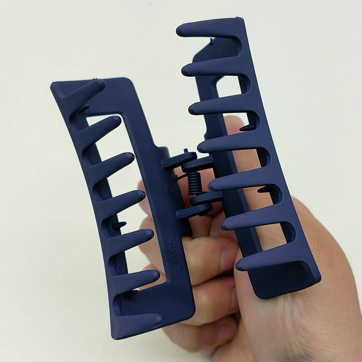 Medium Light Gray Claw Clip