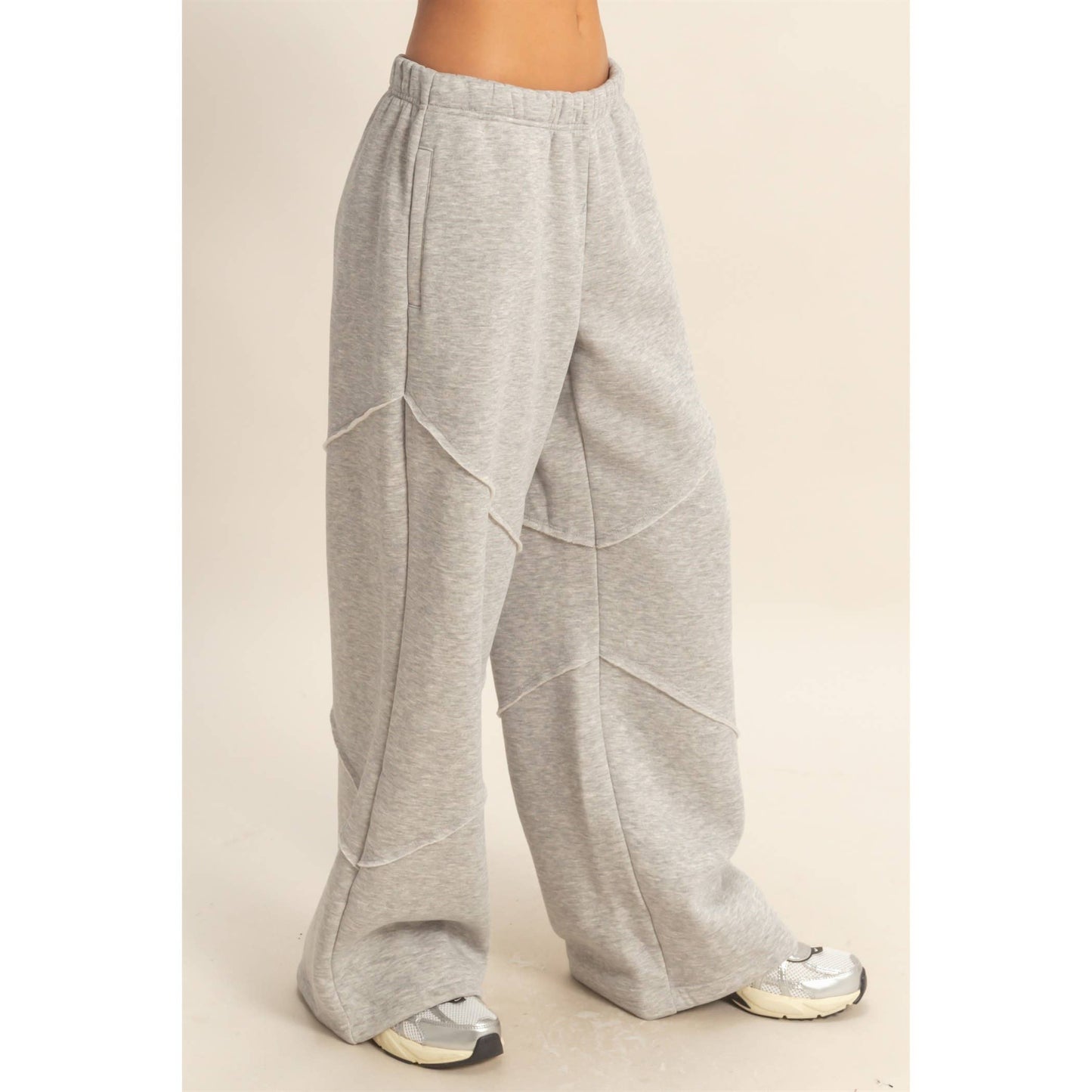 Relaxed-Fit Jogger Pants With Pocket Detail
