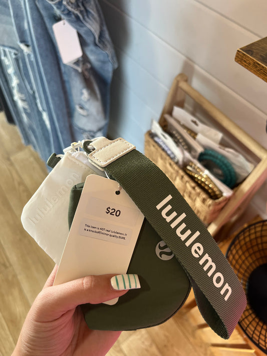 Dual Pouch Wristlet