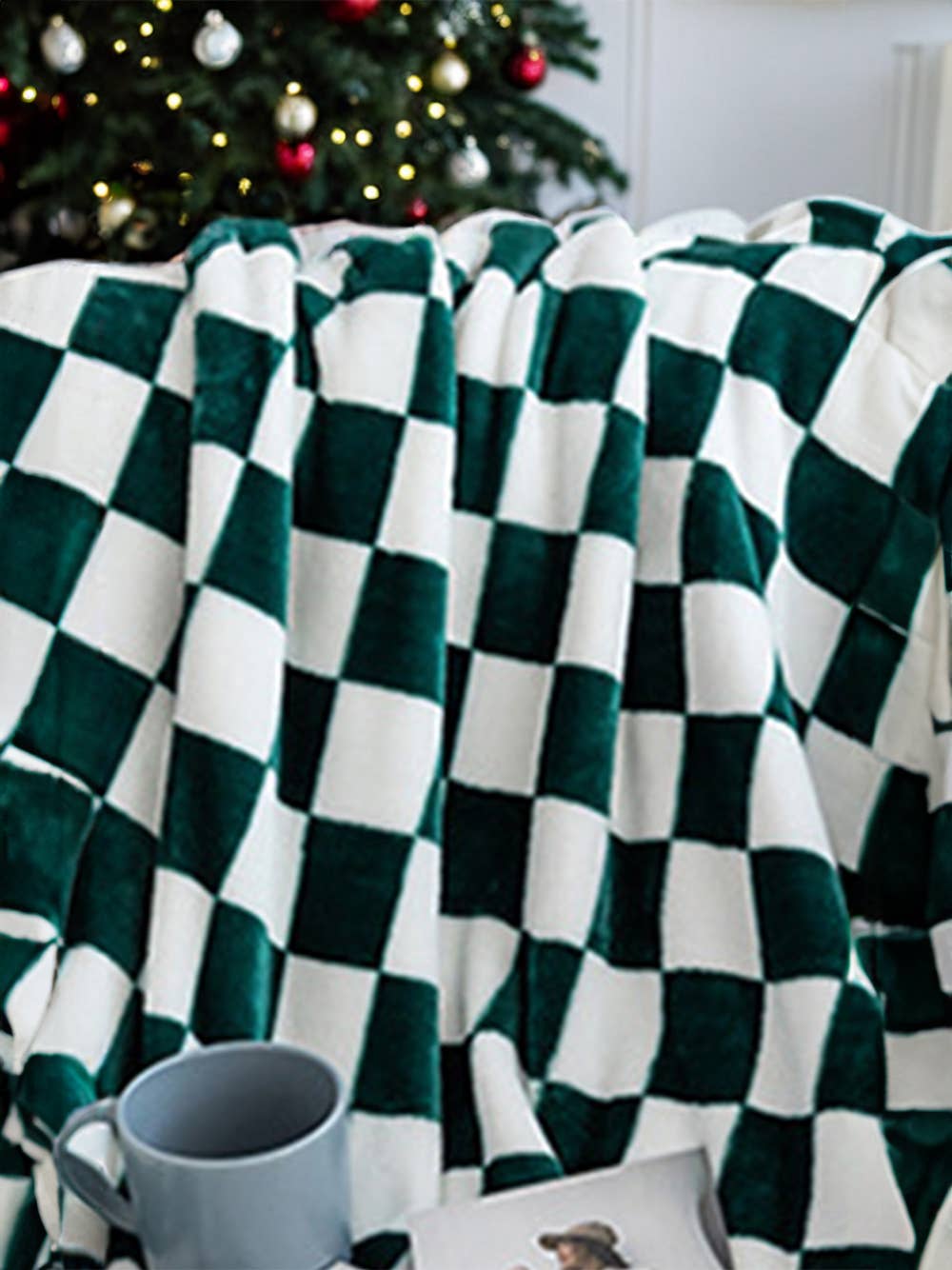 Dark Green Checkerboard Throw Blanket