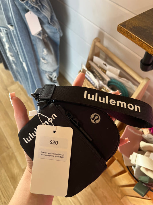 Dual Pouch Wristlet
