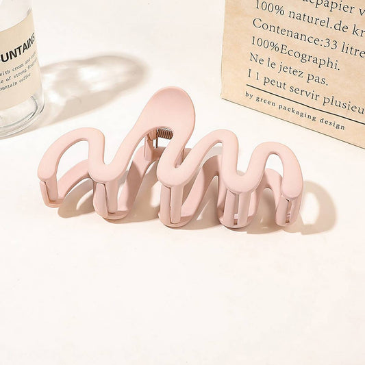 Wavy Light Pink Claw Clip